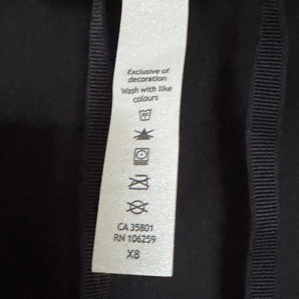 Lululemon on the Fly Black Mini Skirt - Picture 3 of 6